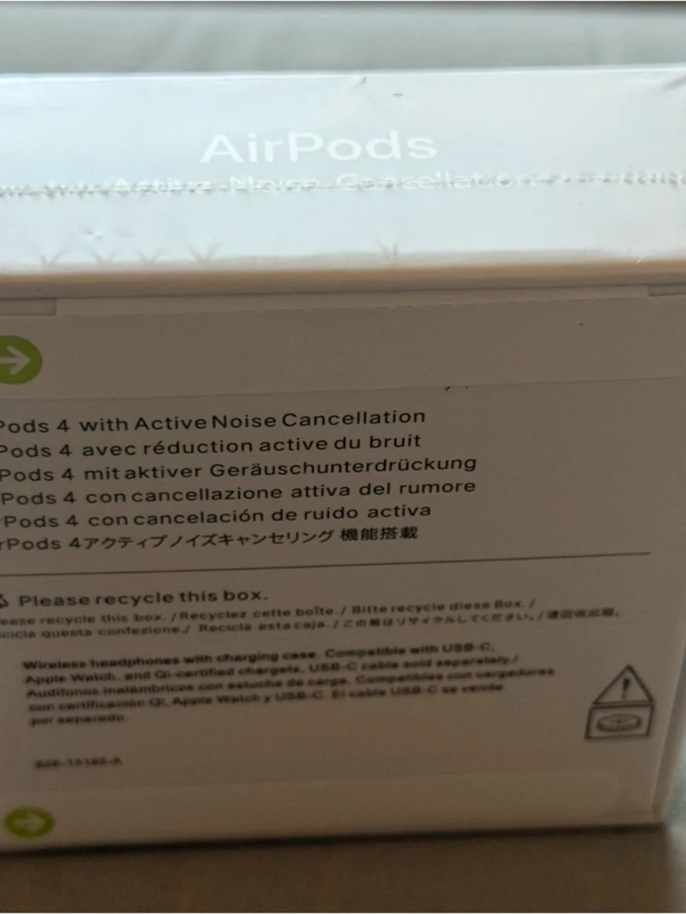 Apple White AirPods with Active Noise Cancellation